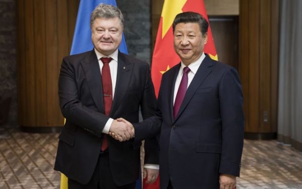 По случаю Дня Независимости Украины лидер Китая Си Цзиньпин пожелал украинском мира и процветания