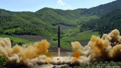Северокорейская баллистическая ракета Хвасон-14